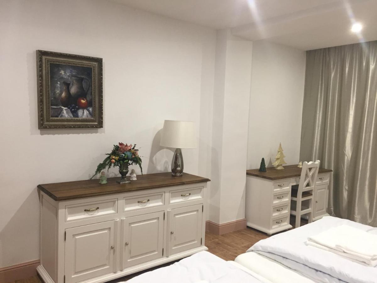 Hotel Galeria Pezinska Baba Pezinok Eksteriør billede